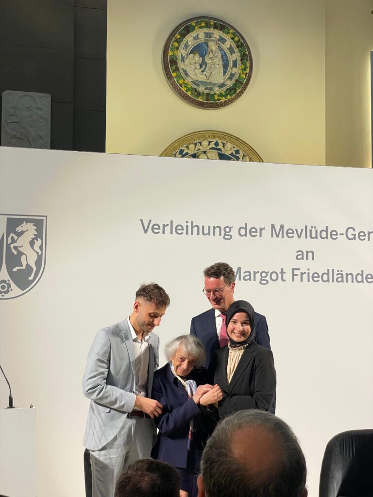Verleihung der Mevlüde-Genç-Medaille 2024 an Margot Friedländer
