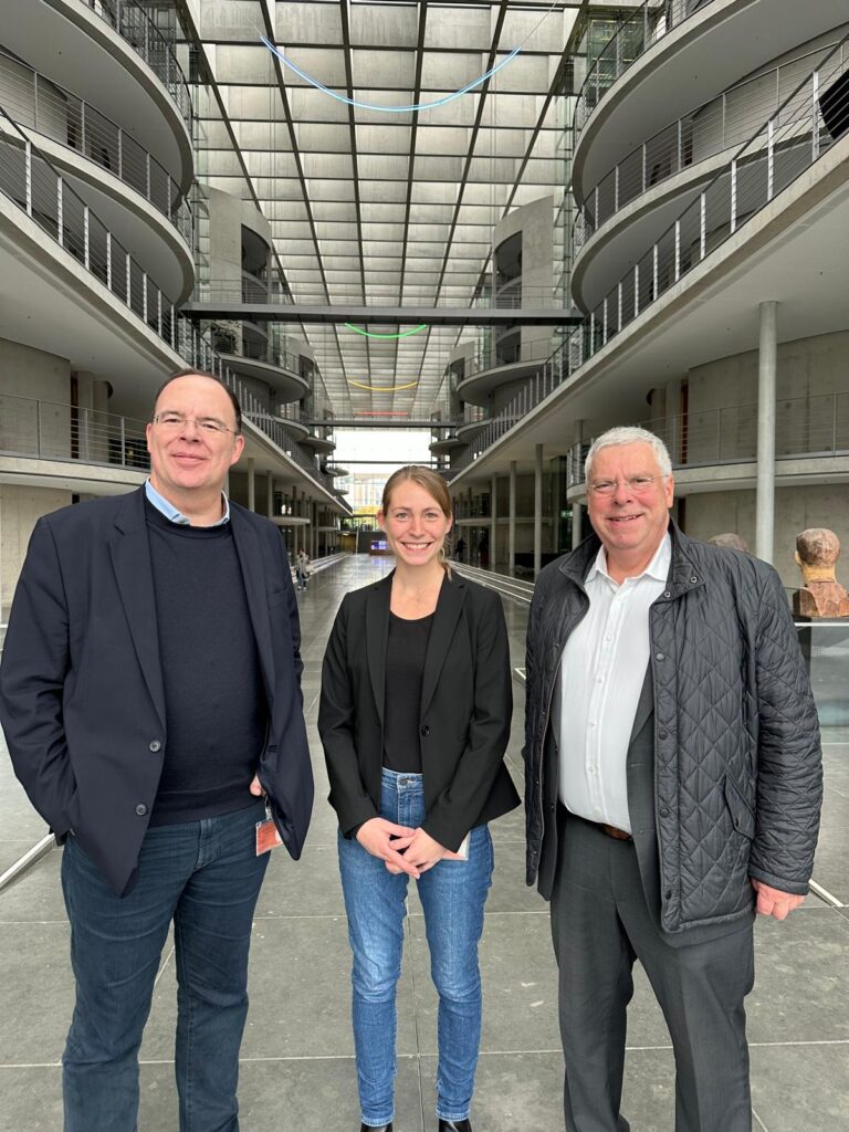 Austausch mit Dr. Thorsten Böth und Sonja Arntz vom DRK Wuppertal und DRK Solingen in Berlin 